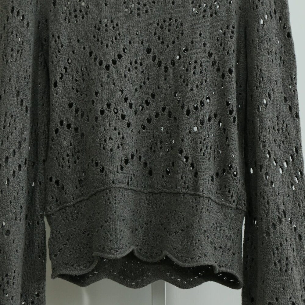 Free People Gray Open Knit Crochet Turtleneck Sweater Women’s M/L Scallop Hem - Picture 8 of 8